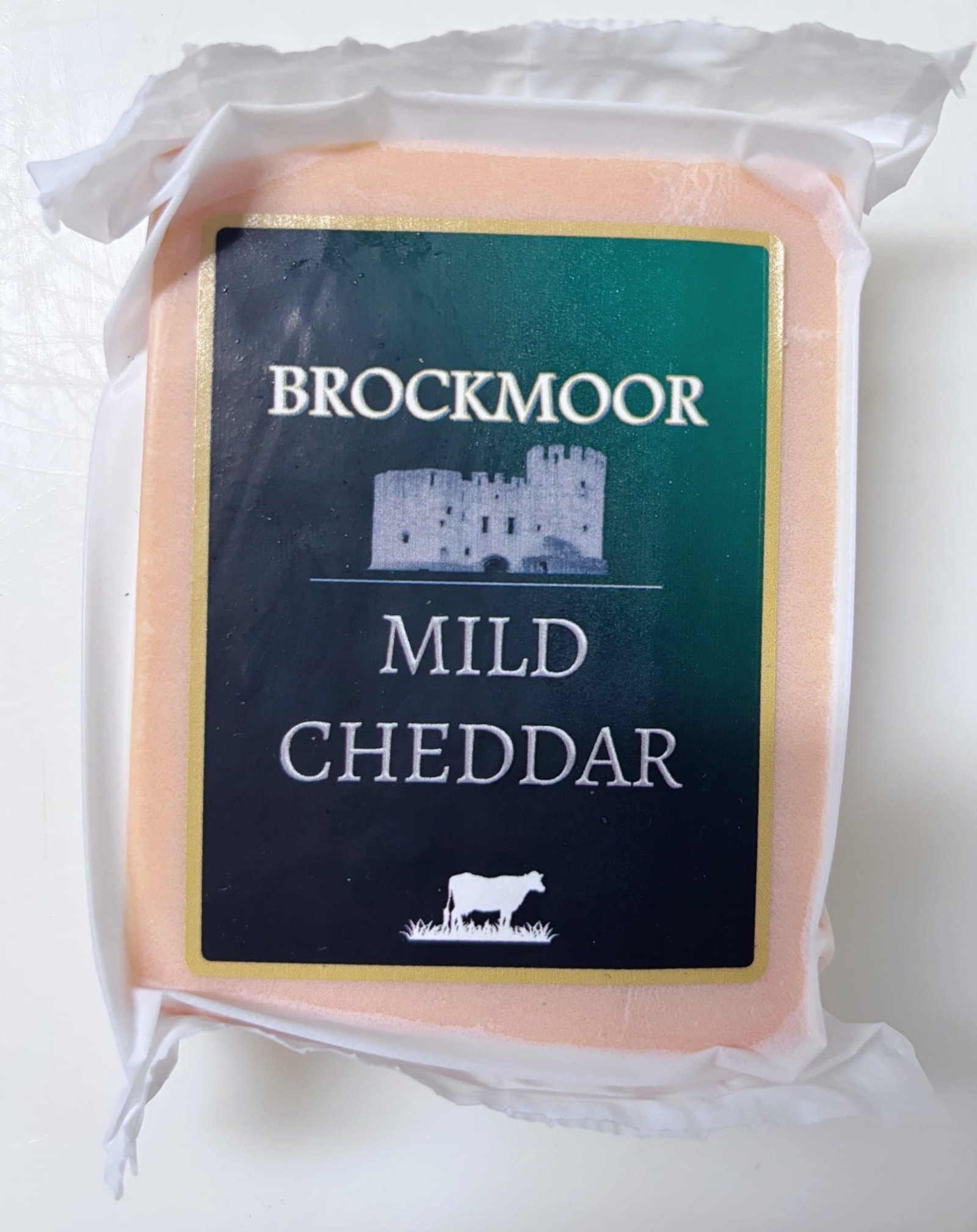 Imported UK Brockmoor Coloured Mild Cheddar (150g)