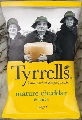 Tyrrells Cheddar & Chive Crisps (150g, Chilled)